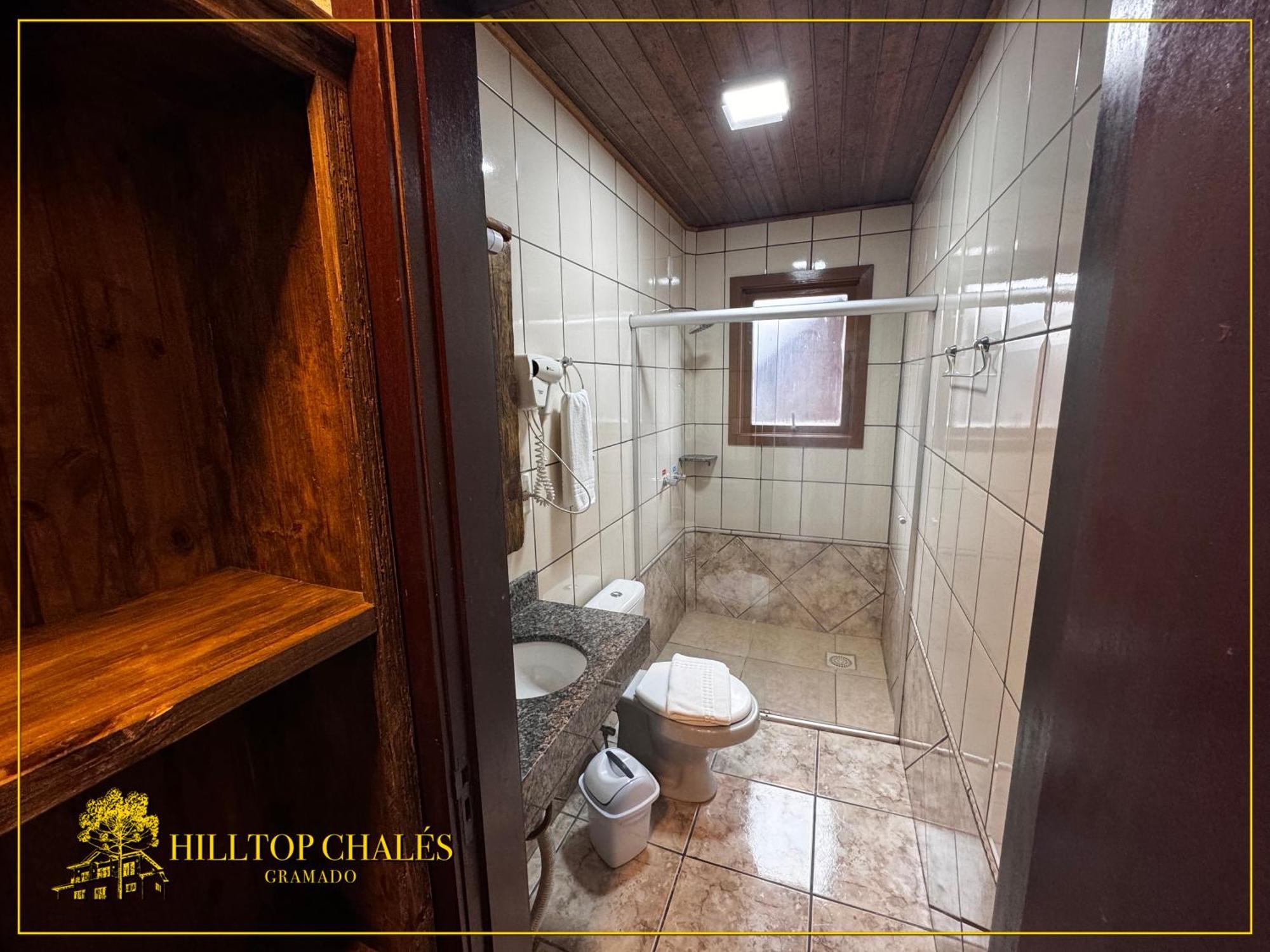 Hilltop Lodge